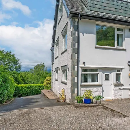 Fellside Apartament *
